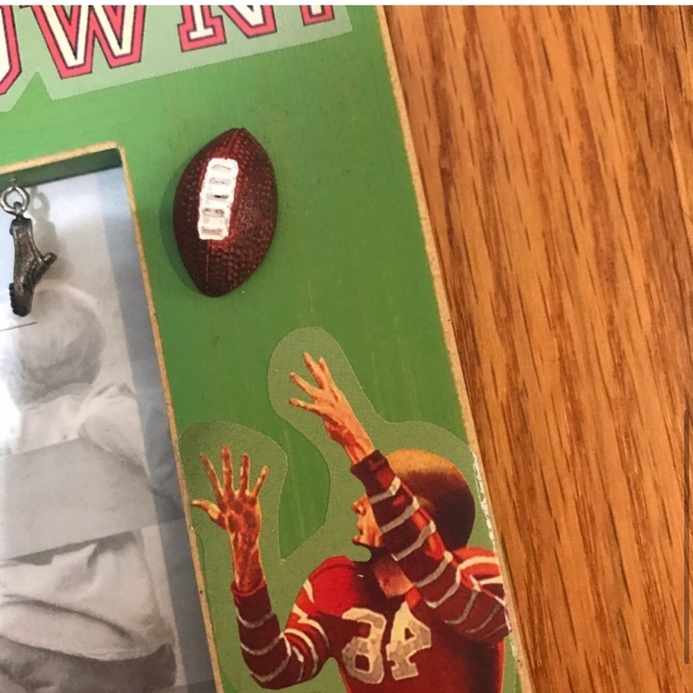 🏈Vintage Looking Football Frame - Picture 4 of 7